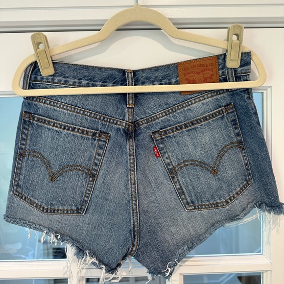 Levi’s 501 denim shorts size 29 - Picture 3 of 4